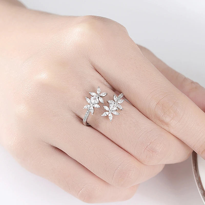 AURA Adjustable Flower CZ Ring – Elegant Zircon Claw Setting Jewelry for Women